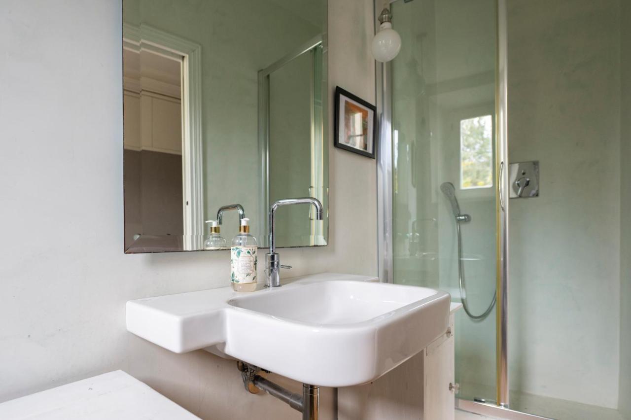 Boutique Apartment With Private Rooms And Garden Oasis Firenze Kültér fotó
