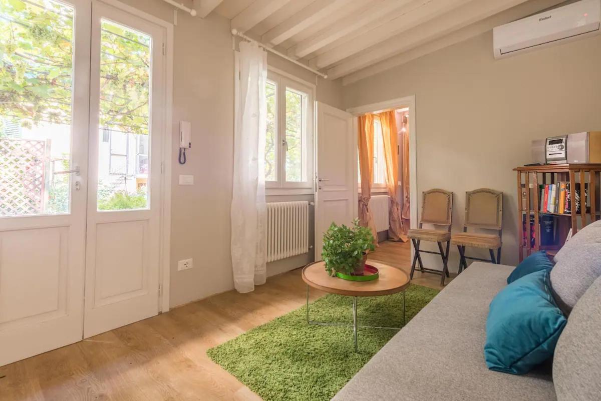 Boutique Apartment With Private Rooms And Garden Oasis Firenze Kültér fotó